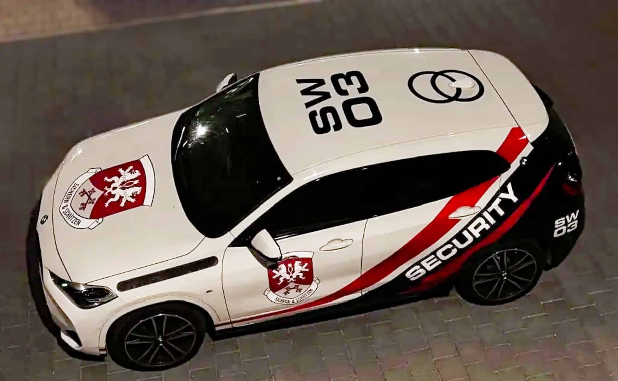 Streifenfahrzeug der Firma GSP